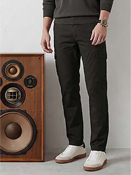 WROGN - Men Olive Straight Fit Solid Cargo Trouser