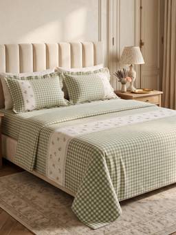 Haus & Kinder - Green Petal Plaids Embroidered Cotton Bed Cover with Pillow Covers