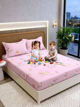 FABINALIV - Pink Cartoon Print Cotton Blend Bedsheet with Pillow Covers
