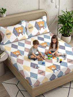 FABINALIV - Multi-Color Cartoon Print Cotton Blend Bedsheet with Pillow Covers
