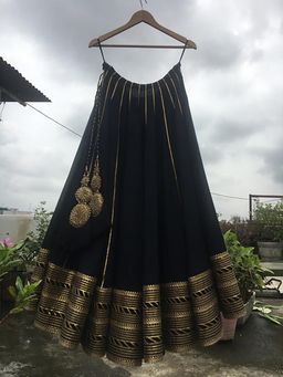 Taraasi - Noorjahan Black Mulmul Cotton Kalidar Ghaghara Skirt