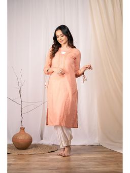 Taraasi - GO ROUND AND ROUND' Rusty Rose Mulmul Cotton Dress