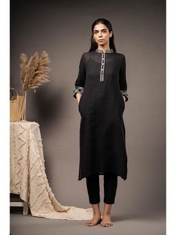 Taraasi - THE PRISM' Black Handwoven Muslin Cotton Kurta