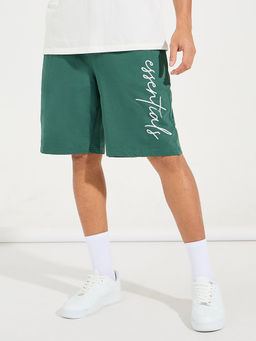 Styli - Men Green Relaxed Fit Typography Shorts with Slant Pocket