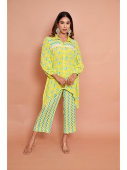 Rabnoor K Sethi - Parrot Green Festive Tunic with Pant (Set of 2)