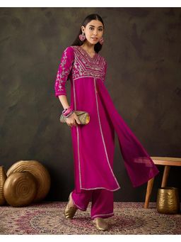 Gahan - Rani Georgette Zari Cording Embroidered Front Slit Kurta with Pant