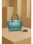 Green color option, Currently selected