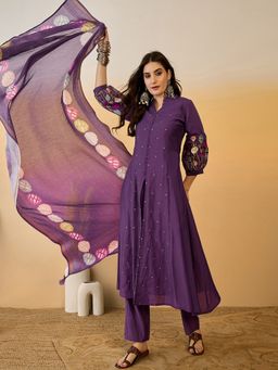 Gahan - Light Purple Roman Silk Zari Thread Embroidered Kurta with Pant & Dupatta