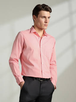 Van Heusen - Men Pink Regular Fit Solid Full Sleeves Formal Shirt