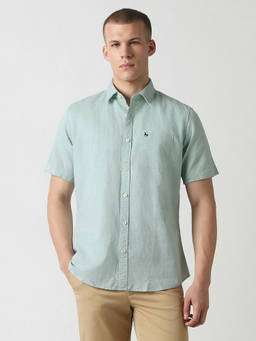 Van Heusen - Men Green Solid Half Sleeves Casual Shirt