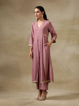 trueBrowns - Dark Mauve Bandhani Printed Silk Front Slit Kurta Pant (Set of 2)