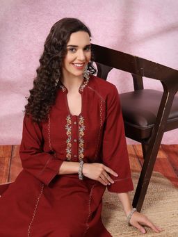 Nayam by lakshita - Maroon Embroidered Front Pocket Kurta with Palazzo (Set of 2)