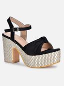Black color option, Sold out, Currently selected