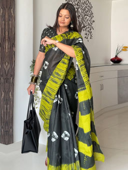 Akhilam - Womens Cotton Black Printed Designer Saree with Unstitched Blouse