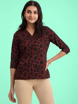 FABLE STREET - Geometric V-Neck Top - Black