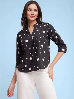 FABLE STREET - Front Pleat Polka Top - Black