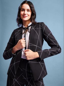 FableStreet - Open Front Blazer - Black and White