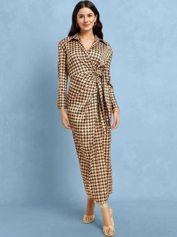FableStreet - Houndstooth Print Wrap Dress - Brown And Gold