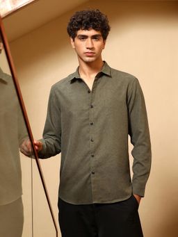 Campus Sutra - Men's Seaweed Green Mono-Fluid Imprint Casual Shirt