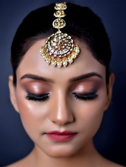 AG'S - Yashwini Pearl White Kundan Gold Plated Teeka