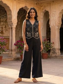 WE'AVE BY SHUBHKARI - Women Black Cotton Flex Embroidered Co-Ord Set