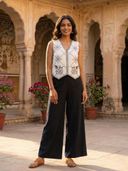 White color option, Currently selected