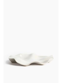 H&M - White Sculptural Stoneware Serving Plate