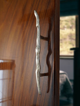 Folkstorys - Linear Branch Wardrobe Door Handle