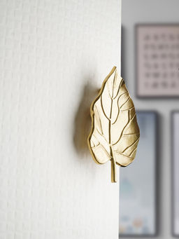 Folkstorys - Autumn Leaf Wardrobe Door Handle