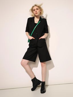 ONLY - Women's Solid Regular Fit High-Rise Black Shorts