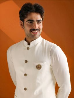 Cosa Nostraa - Shiva Lingam Nandi Brooch