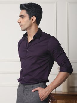 Subtract - Men Wine Slim Fit Solid Spread Collar Cotton Satin Evening Shirt