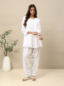 White color option, Sold out, Currently selected