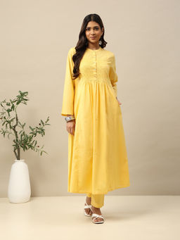 Garden VARELI - Women Embroidered Cotton Kurta with Pant