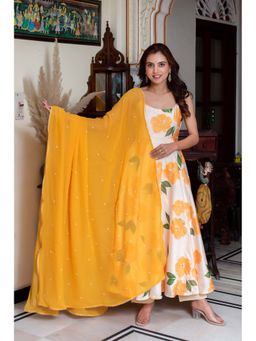 ETHNICSAA - Floral Print Shanaya Anarkali Kurta with Pant and Dupatta (Set of 3)
