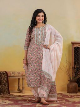 TUSHTI - Padmika Peach Floral Printed Kurta with Salwar and Dupatta