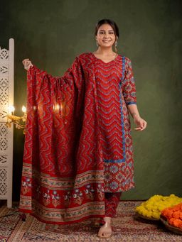 TUSHTI - Crimson Waves Red Floral Printed Kurta with Pant and Dupatta