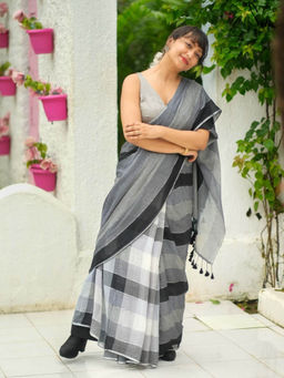 Suta - Multi-Color Printed Tassels Saree without Blouse