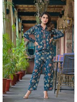 Zari Jaipur - Green Floral Tassels Full Sleeves Shirt and Pant (Set of 2)