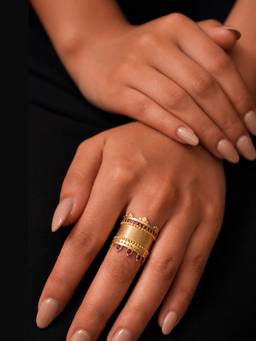 Ziddi - 22K Gold Pleated Rani Ring