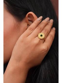 Ziddi - Green 22K Gold Pleated Saba Ring