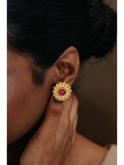 Ziddi - Pink 22K Gold Pleated Saba Earring