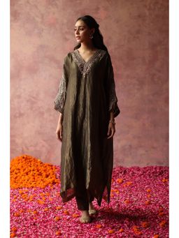 Begum Pret - Heer Olive Phiran Kurta (Set of 3)