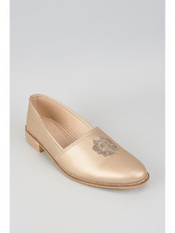 RNG Safawala - Golden Hour Crown Juttis