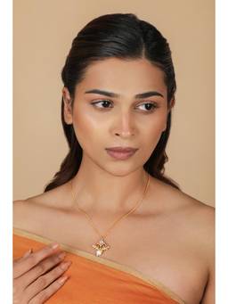 RIANA JEWELLERY - Minimalistic Everyday White Pendant with Chain