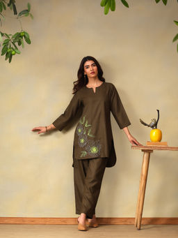 Bani Women - Brown Round Neck Floral Co-Ord Set