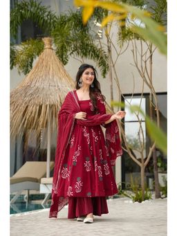 ESTELA - Women Maroon Printed Flared Anarkali Kurta with Palazzo & Dupatta