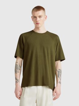 United Colors of Benetton - Regular Fit Round Neck Solid T-Shirt Green