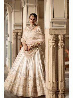 Sheetal Batra - Farah Pure Silk Daisy Ivory Lehenga With Blouse And Dupatta Set