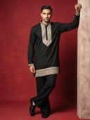 Black color option, Sold out, Currently selected